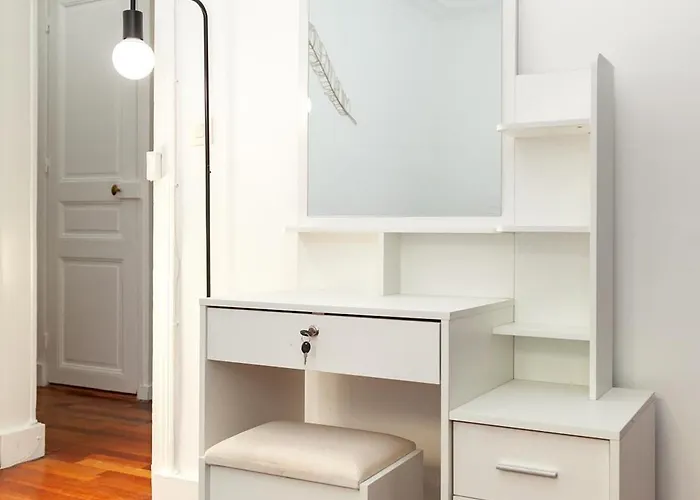 Lägenhet - 4 Couchages A Proximite D'opera Et Des Metros